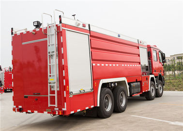 後部-輸入されたシャーシが付いている取付けられた丈夫なポンプ6000L/min 6X6ドライブ空港普通消防車